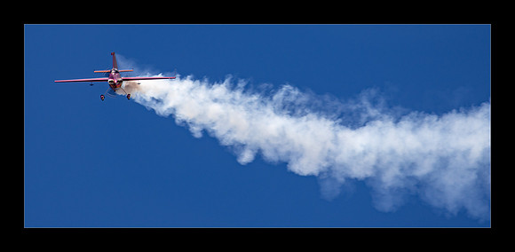 EXTRA 300S - Vicky Benzing